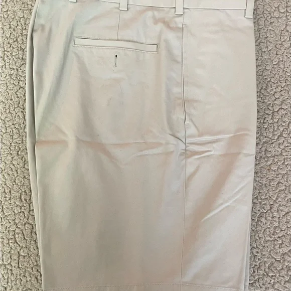 Brooks Brothers Chino Shorts - Picture 4 of 4